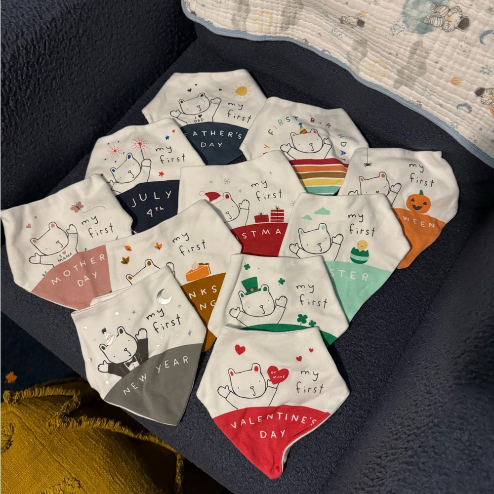 Baby's First Holiday Bandana Bib Set